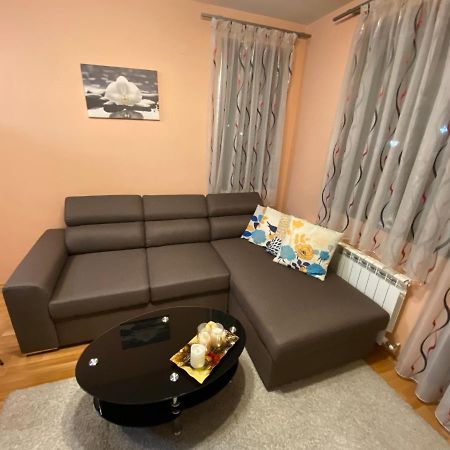 Mia'S Apartment, Stylish One Bedroom Suite Szófia Kültér fotó